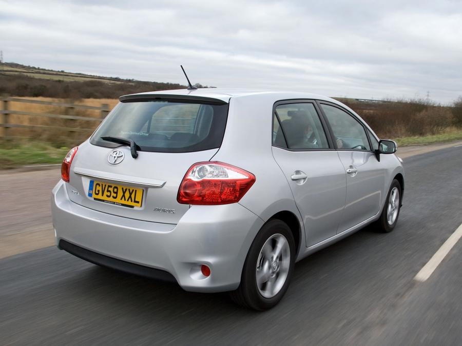  Toyota Auris 5-Door 2010 года  (UK) (фото 49 из 59)